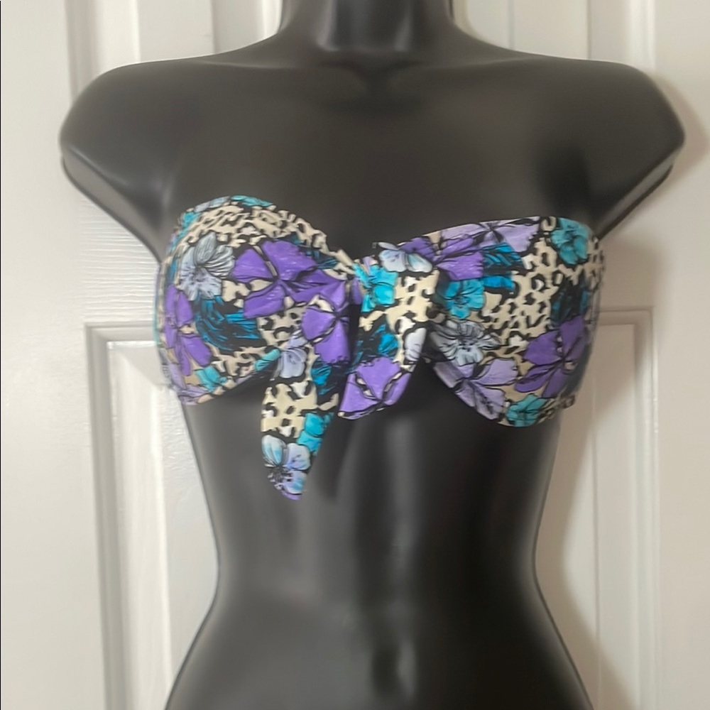 Forever 21 Floral Strapless Bikini Top
